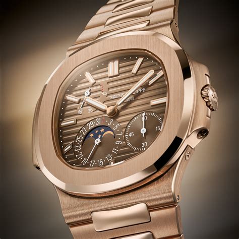 gold nautilus patek price